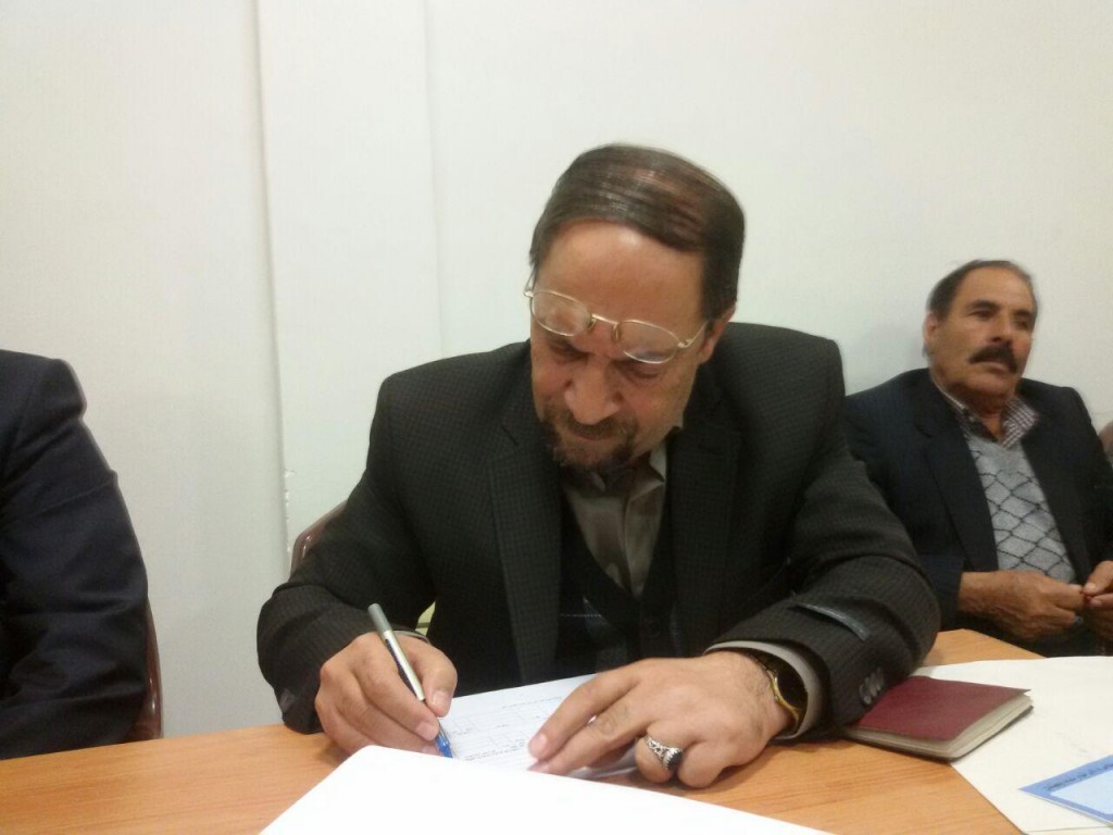 هادی احمدی